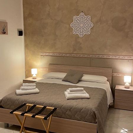 Mona House Accogliente Casa Vacanza Palermo Ngoại thất bức ảnh